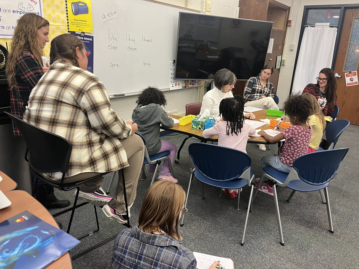 Proud teacher moment. My kiddos worked with Sunday for guided reading and they did so amazing. I love kindergarten! <a href="/GracemorNKC/">Gracemor Elementary Lions</a> <a href="/NKCSchools/">NKC Schools</a> #GracemorPride