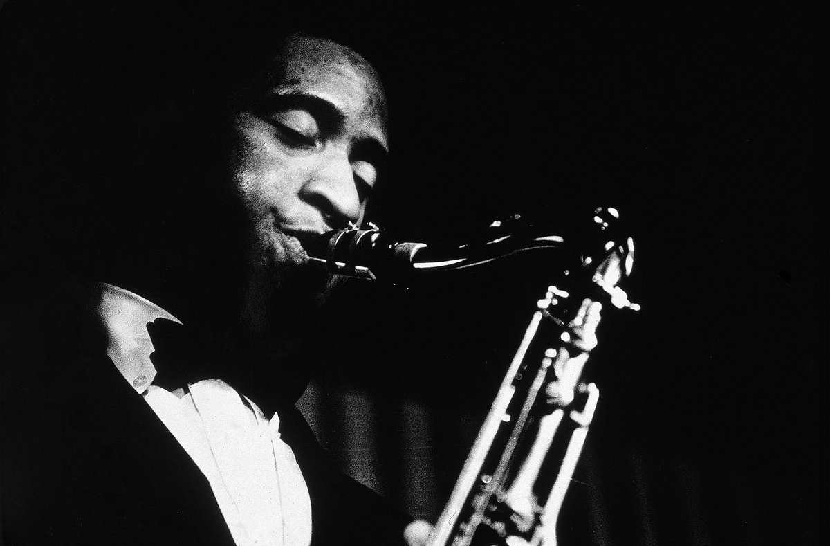 farley697's tweet photo. "No Moe" Sonny Rollins with Milt Jackson / John Lewis / Kenny Clarke &amp; Percy Heath. 1951. 🔥🔥🔥🎶
https://t.co/PCPj1VboUF https://t.co/Tx9JHLqQRK