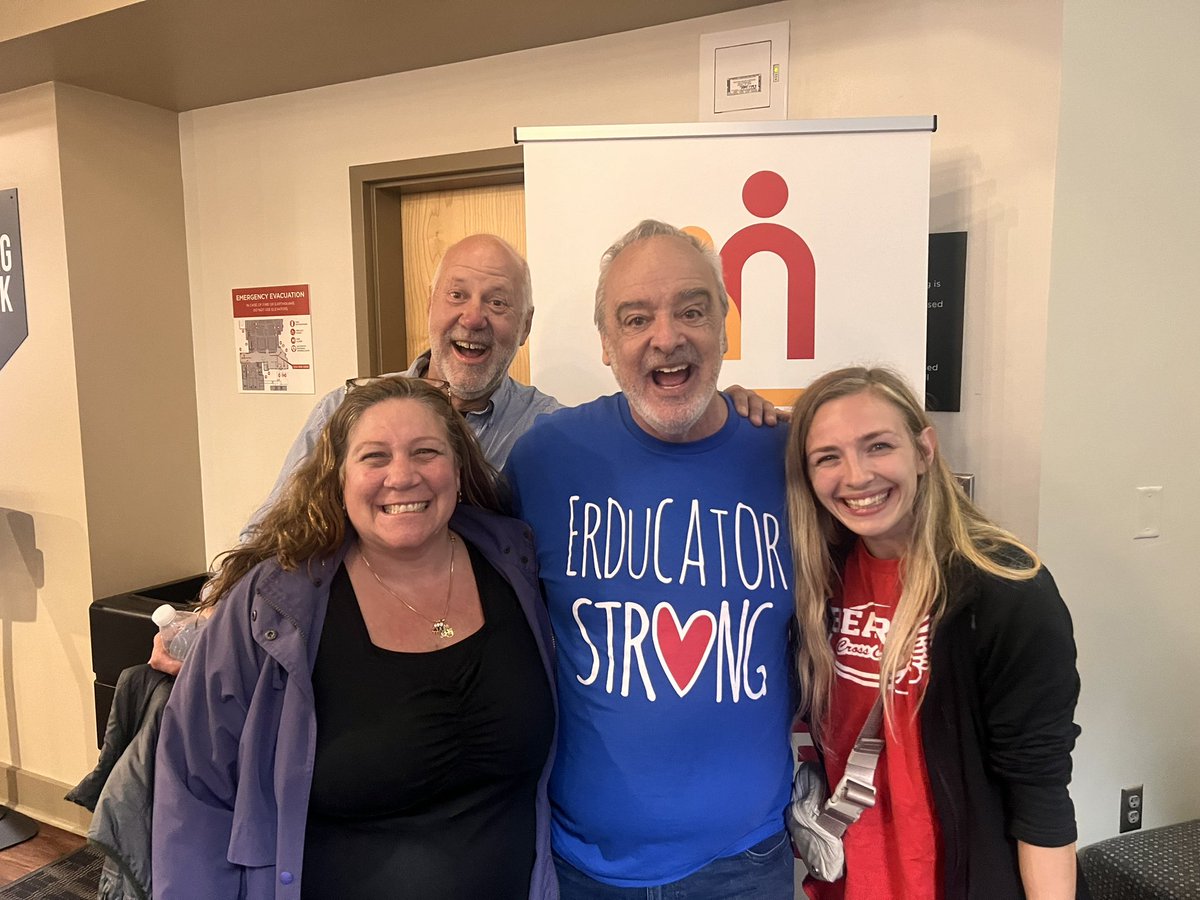 DestinySatkows1's tweet photo. What an amazing night with some of my amazing colleagues at Reach Them to Teach Them. @gerrybrooksprin was nothing short of authentically inspiring, and hilarious. #ChasingIt https://t.co/auqtUj2QMb