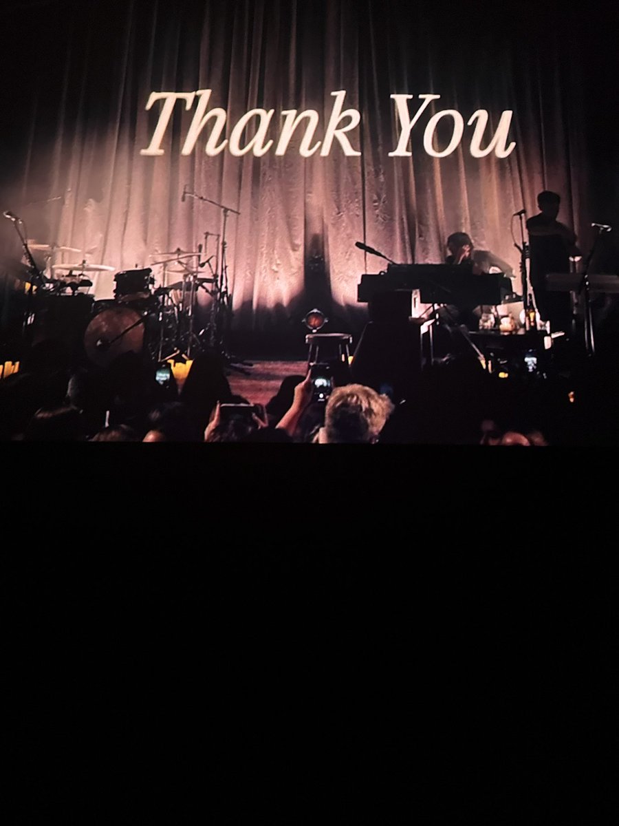 Bgrad22's tweet image. Friends and Family Reunion with @luvymendes and @kianspapi to celebrate the one and only @ShawnMendes   @ShawnAccess #FriendsAndFamilyFilm