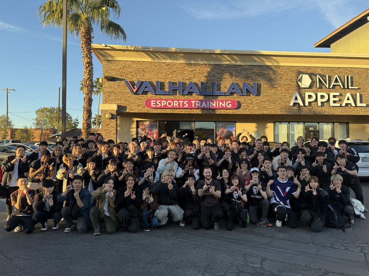 InfernoCulture's tweet image. ここラスベガスで今年も成功を収めることができました。アメリカの e スポーツとは何か、そしてラスベガス インフェルノとは何かを紹介する機会にとても感謝しています。ご訪問いただきありがとうございます。 🦁🔥