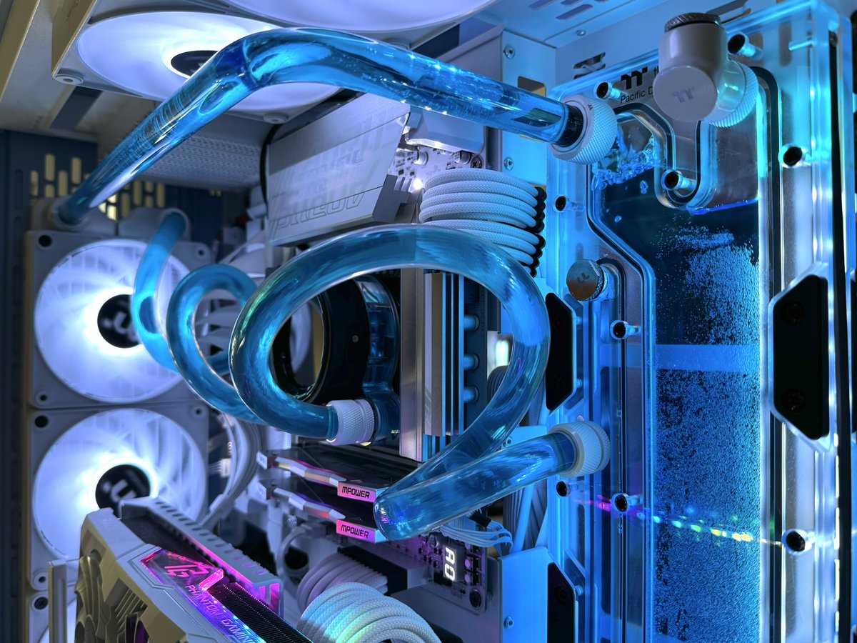 funkykit's tweet photo. Project Aqua Hydrangea is ALIVE ππ₯ Visit https://t.co/VfwgaFzcMF for full build log and video.
@ThermaltakeInc @Thermaltake_na @Thermaltake_UK_ #thermaltake #watercooling #customloop #pcbuild #pcproject #funkykit #xpcm
π Shop: https://t.co/TkIHjbVfg1
πΈ IG: https://t.co/cAqpLWo3vz
πΊ TikTok: https://t.co/DPzLxy6Jhu
β
Subscribe: https://t.co/nokC05hAAG
π£οΈ XPCM Group: https://t.co/QcjSb4z48w
π οΈ Rig Builder: https://t.co/vgEa2goFyZ
ποΈ Podcast: https://t.co/IAS33VwGbX