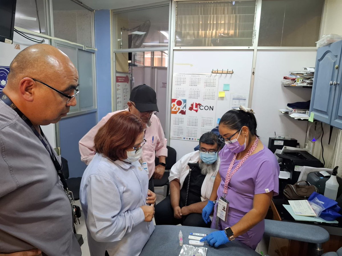 COESIDA_GobOax's tweet photo. Hoy personal de COESIDA impartió una capacitación al personal del Centro Estatal de Transfusión Sanguínea. Seguimos fortaleciendo conocimientos para garantizar la seguridad y calidad en cada proceso.
#COESIDA https://t.co/9q4Mzb96kf