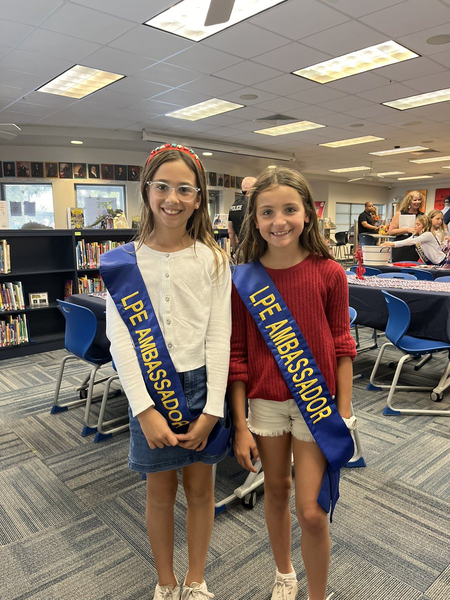 Our Friendship Ambassador Club enjoyed helping welcome our Veterans at our Veterans Day Ceremony. <a href="/LPEPanthers/">Lake Park Elementary</a>