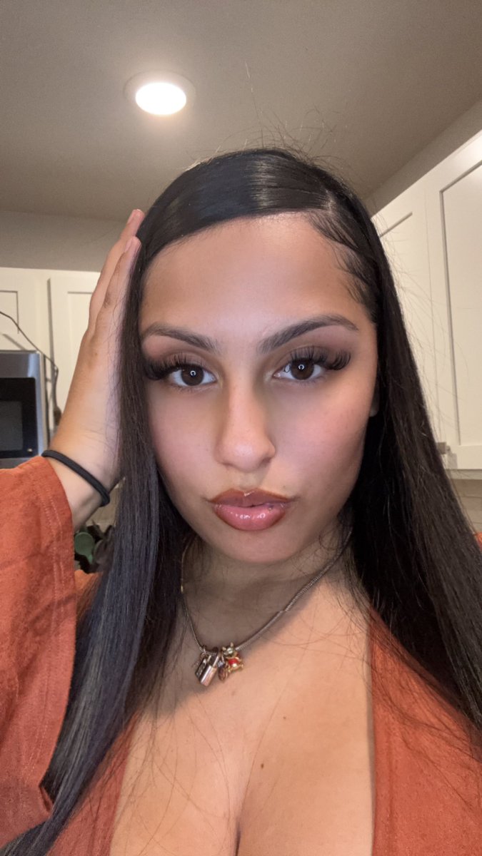 ashleyramonn's tweet photo. Big A.R ����🧡 https://t.co/EEt0uYhxJ1