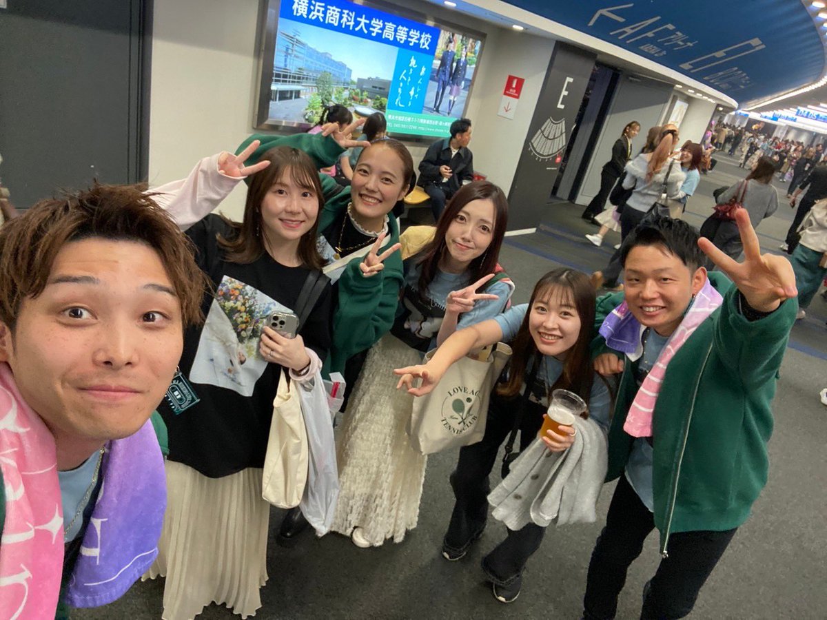 318Kanayanlove's tweet photo. カナやんもみんなも何も変わってなかった二日間やったー！！！個人的ベストスリーは15、BRAVE HEART、ベスフレです✌️て事でカナやん正式におかえりー！！！！😭😭😭 https://t.co/hnxcdBxImU