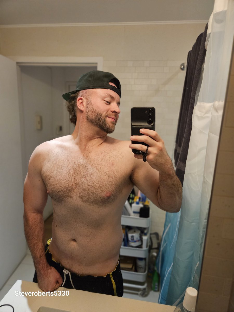 RobertsSteve3's tweet photo. Down 10lbs... gotta keep cutting before #2025 https://t.co/f9tMf5T2DR