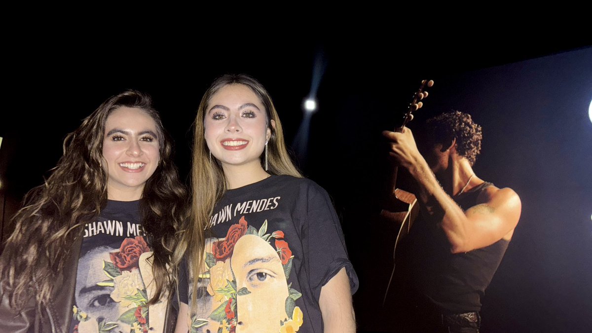 mariadelaate's tweet photo. Me and my big sister in Monterrey in 2019 Shawn Mendes concert/ Today  four years later, watching For Friends and Family Only Film 🥹  #Shawn @ShawnAccess @ShawnMendes #ShawnTheAlbum https://t.co/r2lRdSdVFU