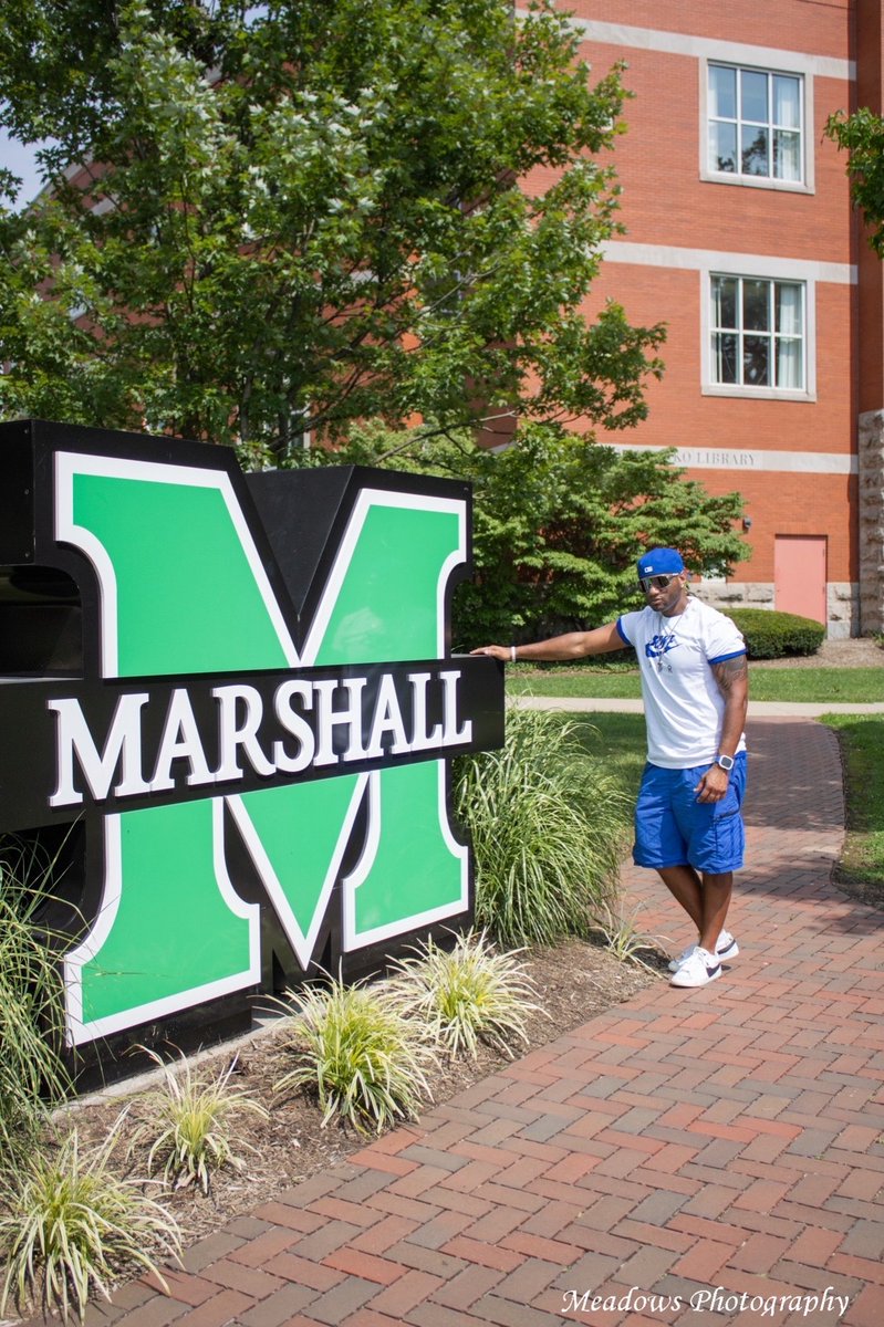 ACforJC's tweet photo. Today, is November 14th, a very tragic day for all of my family at Marshall University. We will never forget and always honor the 75 players, coaches, staff, crew, and supporters who lost their lives during the plane crash on November 14, 1970. https://t.co/zVnFGFQ8g5