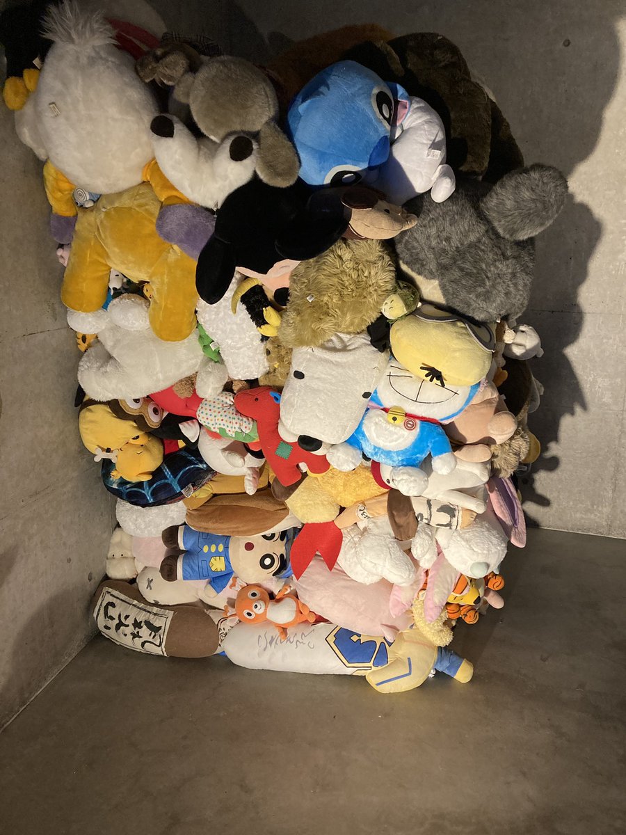 現在開催中の学園前アートフェスタ、阪口邸に展示中の出川晋さんの作品として僕もがんばっているよ！

開催は11/17まで🦌✨

gakuenmae-af.com