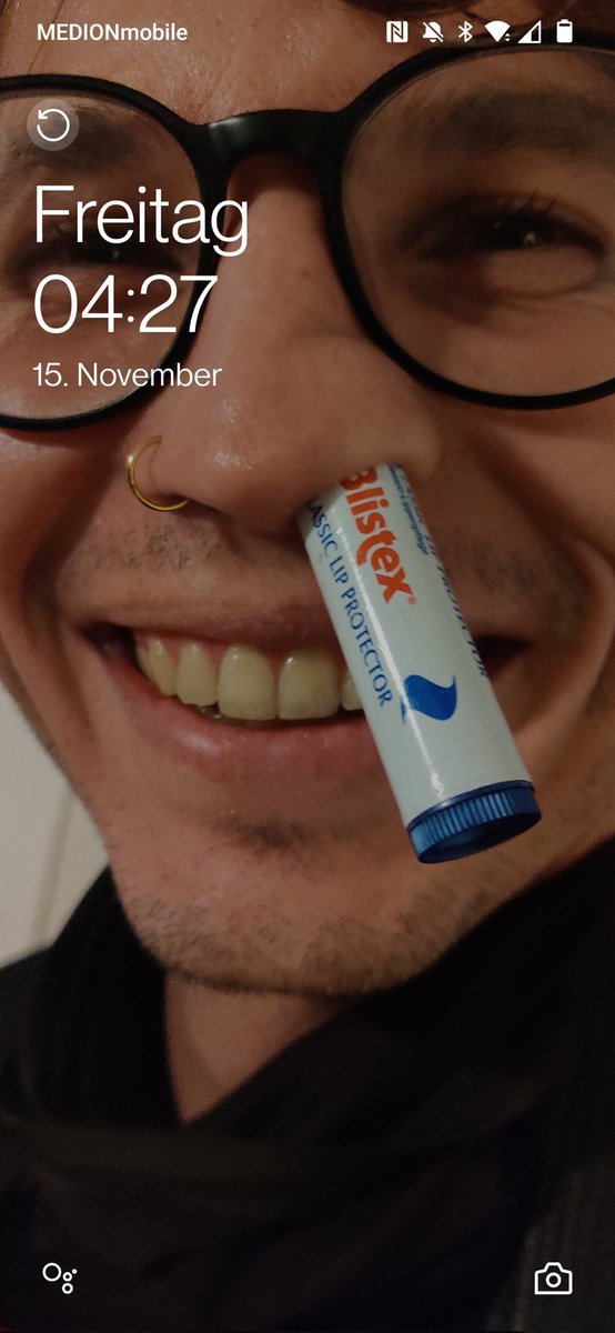 Smile on me oder wegen mir ?