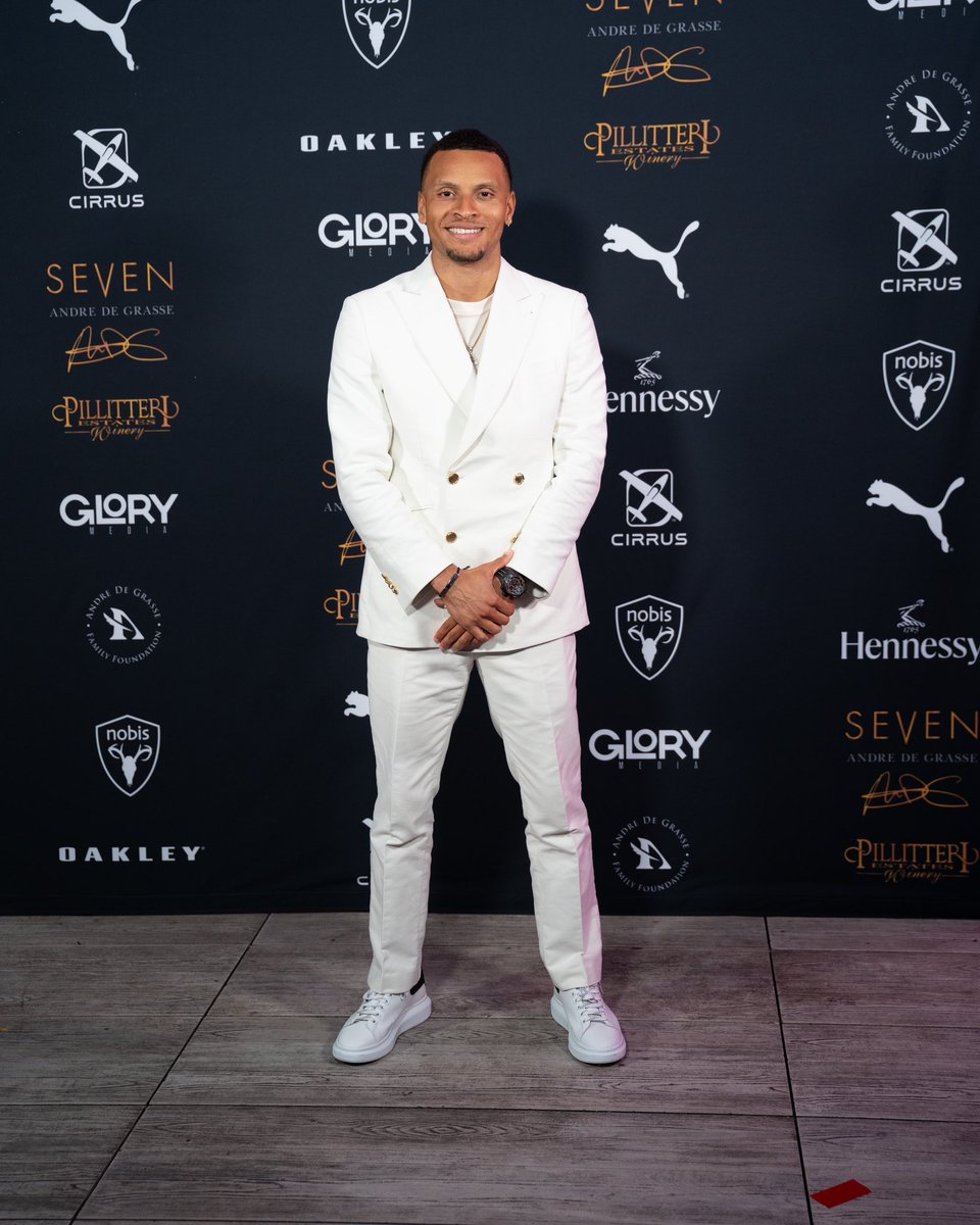 Andre De Grasse tweet media