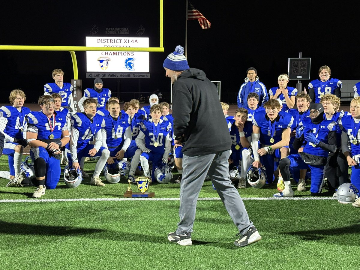 D11Sports's tweet photo. PHOTOS 

@solehispartans @hsfbamerica @epafootball @piaadistrictxi @colonial_league @eastpennconf18 @SLUHNSportsMed https://t.co/wikVimfNJC