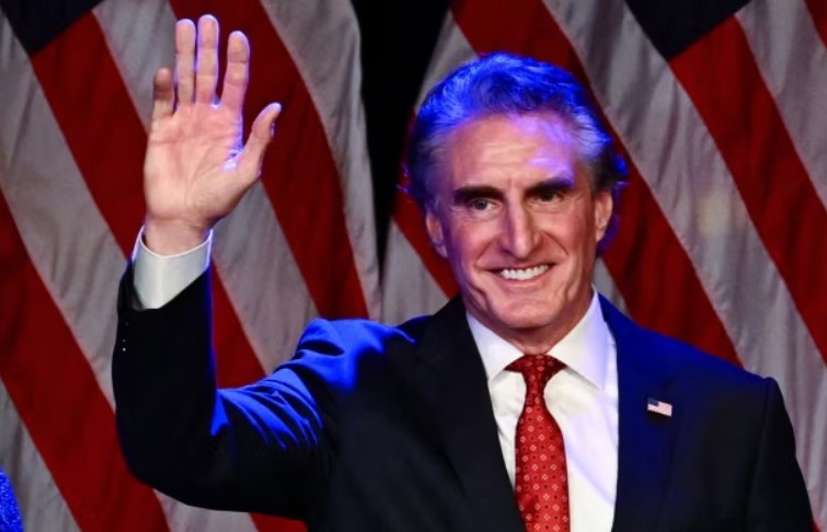 knowinsiders's tweet image. Doug Burgum - Self-Made Billionaire Becomes Interior Secretary: knowinsiders.com/who-is-doug-bu…
#DougBurgum #InteriorSecretary