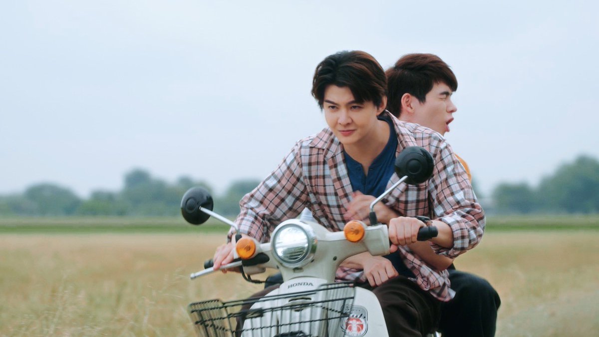 รถซื้อแกง จะไปแรงได้ยังไง 🛵💨

#ppoomntp_ #Saint_sup 
#หวานใจผู้ใหญ่จอม #MySweetHeartJom
