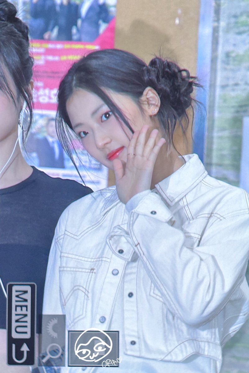 241115 이은지의 가요광장 출근

#RUKA #루카 #河井瑠花 
#BABYMONSTER #베이비몬스터