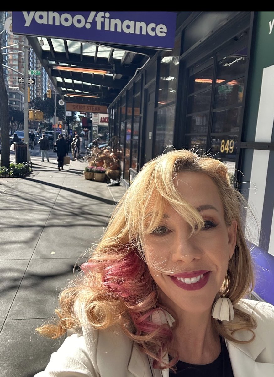 Elizabeth Gore tweet media