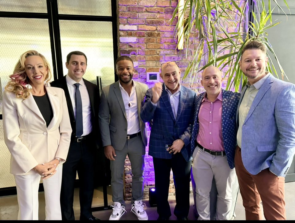 Elizabeth Gore tweet media