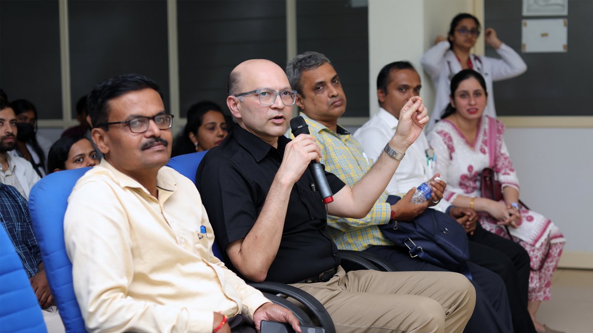 SrinivasVarsity's tweet photo. In honor of World Diabetes Day, SIMS RC’s Department of General Medicine hosted a mini-symposium spotlighting innovations in diabetes care. Dr. Harun from KMC Mangalore delivered an insightful keynote, sharing the latest approaches in diabetes management. 1/2
#DiabetesDay #SIMSRC https://t.co/4SRCSi9Z4m