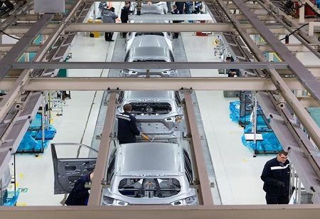 IndiaManuf7618's tweet photo. Hyundai India Eyes Growth as Key Production Hub for Rising Export Demand
Hyundai Motor India (HMI), the second-largest car manufacturer in the nation, has outlined bold
News: https://t.co/KqlNjpajnP
#carmanufacture #developingmarkets #manufacturingcapacity #EVecosystem https://t.co/l3cXJdLEVQ