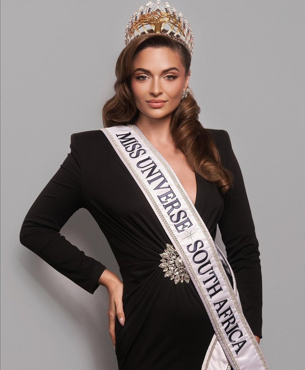 Mia's decision to withdraw from the Miss pageant in Mexico is driven by incompetence rather than health concerns; she is simply trying to escape a humiliating defeat against Chidimma.