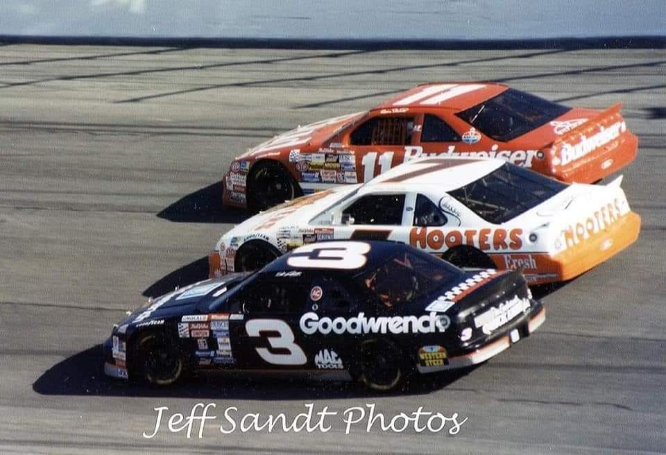 Dale Earnhardt, Alan Kulwicki & Bill Elliott during the 1992 Hooters 500 @ Atlanta.