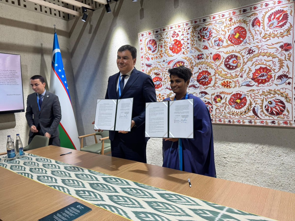 cpsavesoil's tweet photo. 🌱 Yesterday at #COP29, #SaveSoil signed an MOU with the Uzbekistan government to restore soil health, including in the Aral Sea region, where land degradation is severe.

This partnership is a testament to Uzbekistan’s commitment to leading soil resilience across the Caucasus. By investing in soil, we’re building a lasting legacy for climate stability and food security.

Solutions for the future are right beneath our feet.

@AzizAbduhakimov @ecogov_uz

#COP29Azerbaijan #SaveSoilSecureFuture