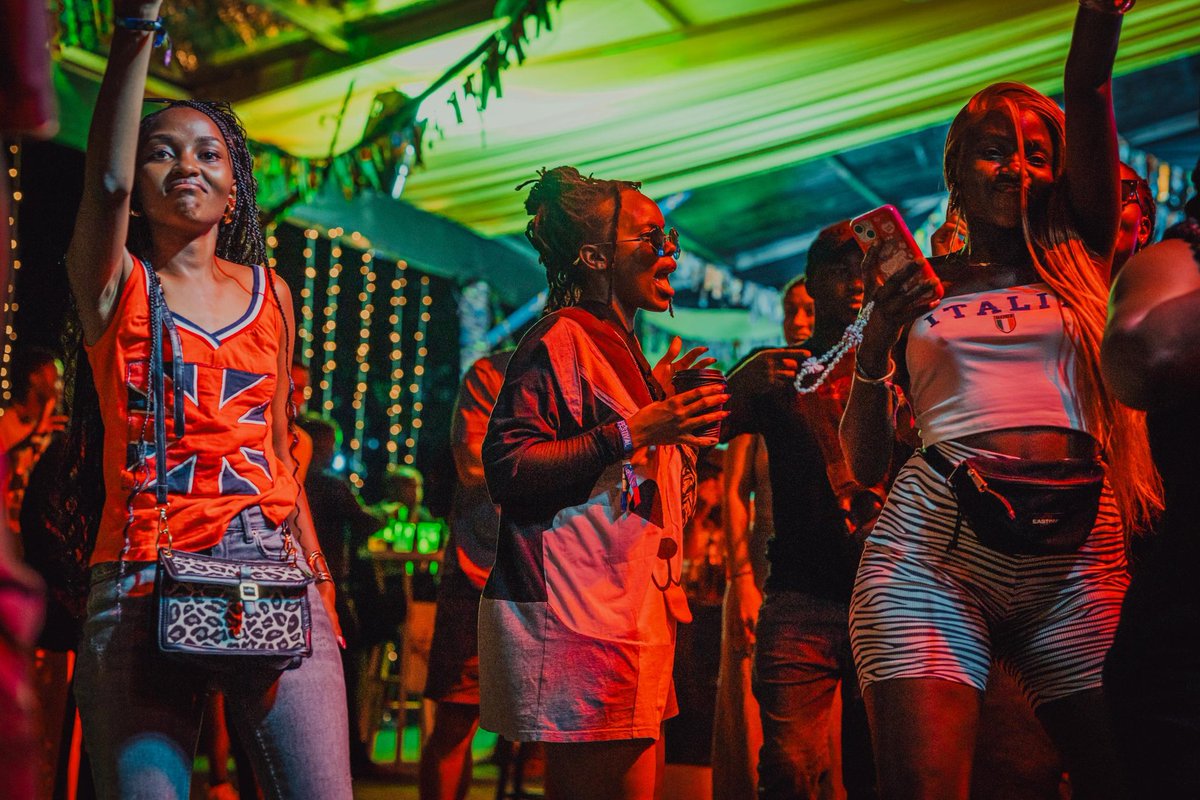OpoyaFrancis's tweet image. A night of vibrant hues and rhythmic beats, the carnival is a living, breathing entity pulsed with energy and joy 🎼🎵🎶🔥🥳

#NyegeNyege2024 
#Tagevents
