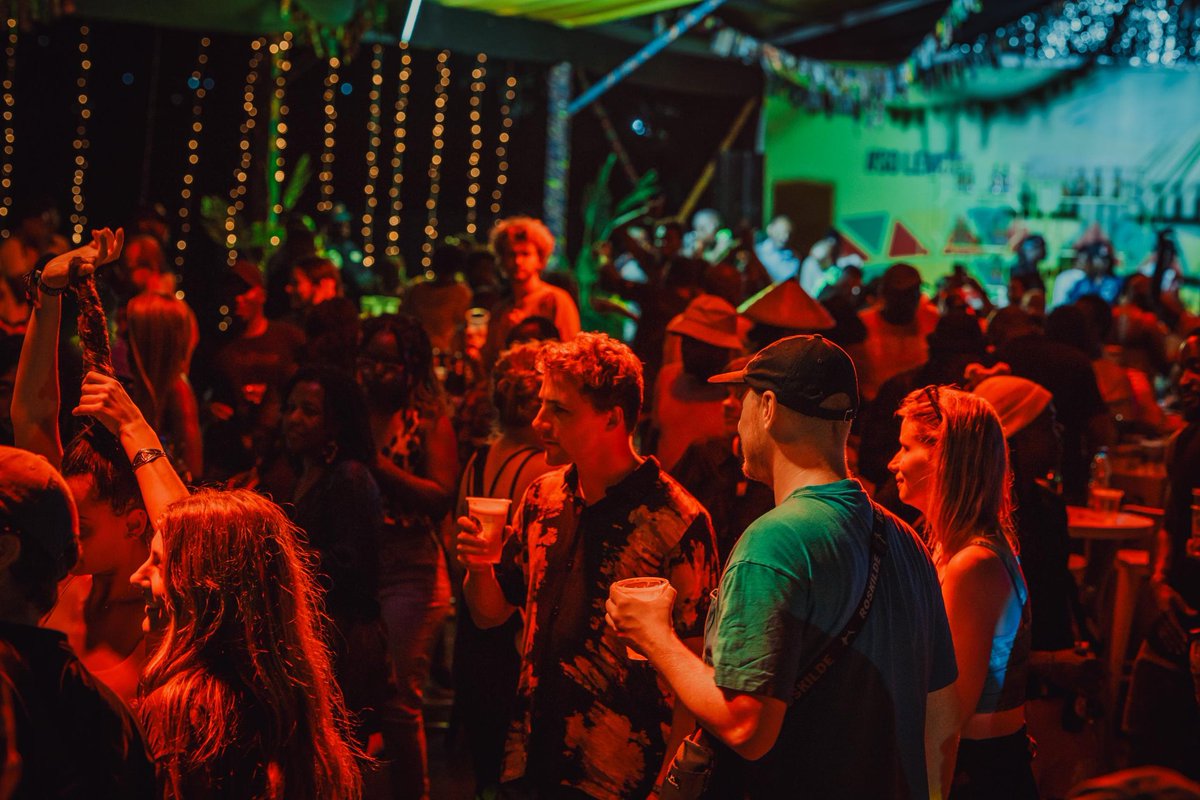 OpoyaFrancis's tweet image. A night of vibrant hues and rhythmic beats, the carnival is a living, breathing entity pulsed with energy and joy 🎼🎵🎶🔥🥳

#NyegeNyege2024 
#Tagevents