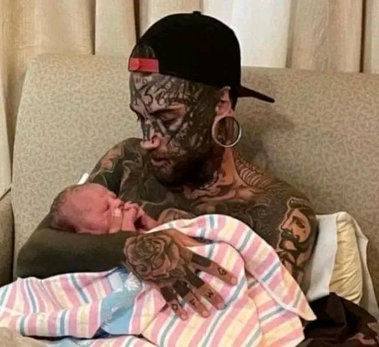 Ethan Modboy 24-year-old dad, whose body is completely ...