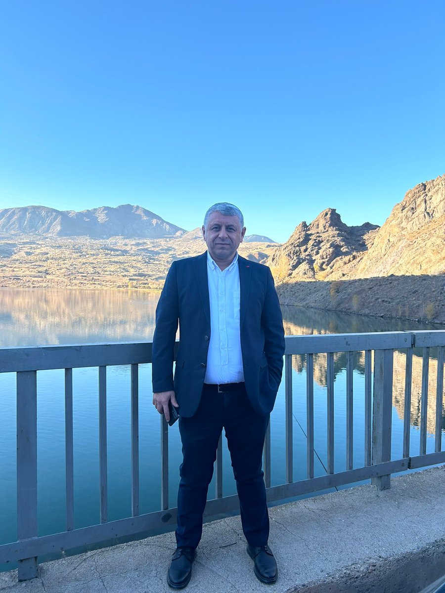 Hayırlı cumalar 
Selam ve dua ile..