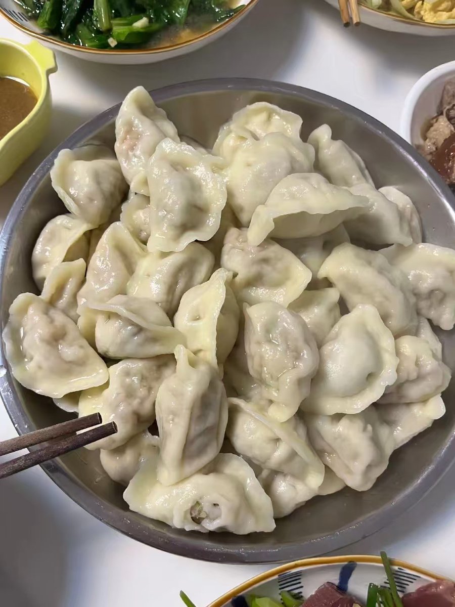 GuzhenC37467's tweet photo. 😍😻Haha, what's better than dumplings? If you really want to eat it, come and try it. 🤭🤭🤭
#Foodonthetipofthetongue
#deliciouslife https://t.co/SoiZqfmZl8