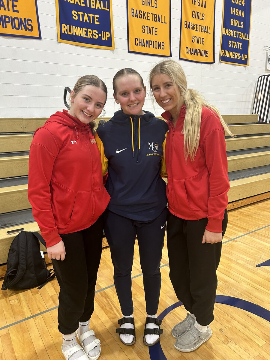 Forever a family🤞🏀
<a href="/RegionRebels/">RegionRebels</a> <a href="/lindsay_arcella/">lindsay</a>