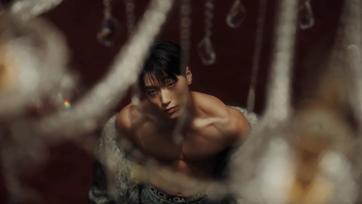 sanshinepics's tweet image. CHOI SAN?????

#에이티즈의_빛나는_시간_파트투
#GOLDENHOUR_Part2 #IceOnMyTeeth
#ATEEZ #에이티즈