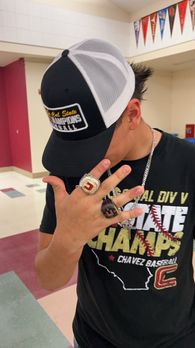michaelpaul661's tweet photo. Ring ceremony https://t.co/lXubk71hco