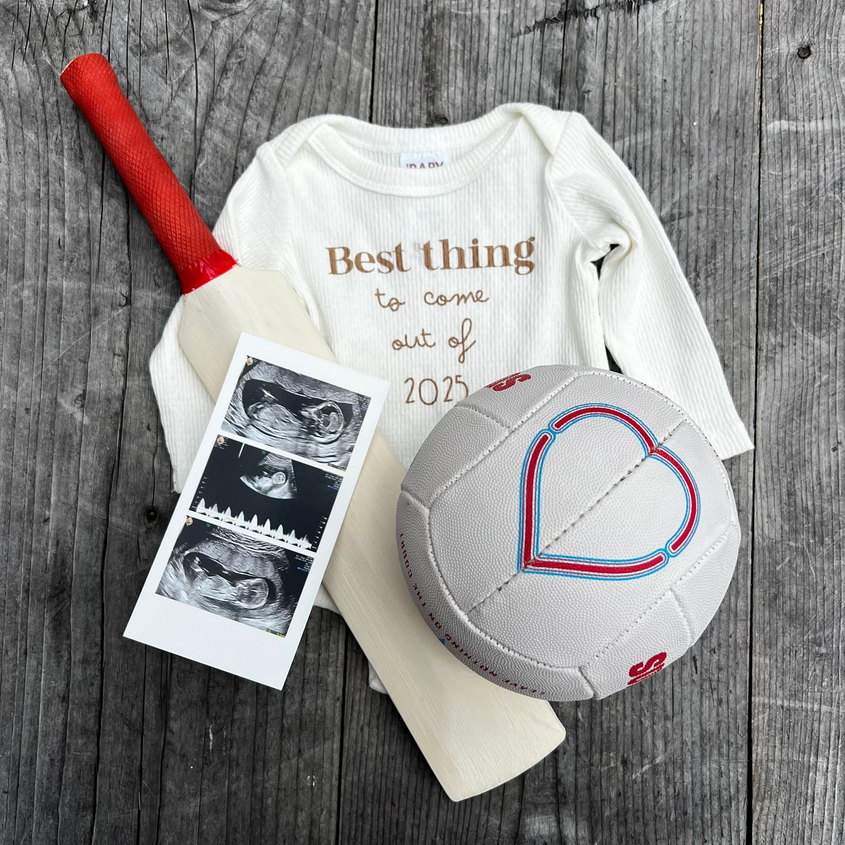 In joyous news, our co-captain and double Premiership champion Maddy Proud has announced that she is expecting her first child in 2025 ❤️💙

Everyone at the Club would like to send our best wishes to Maddy and her partner Daniel. 

MORE &gt;&gt; nswswifts.com.au/news/swifts-ch…