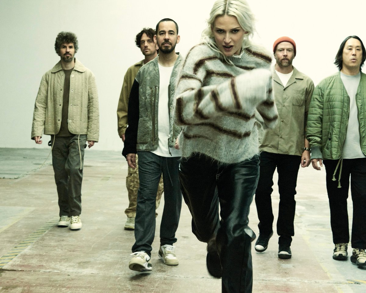 AppleMusic's tweet photo. .@linkinpark solidifies their comeback with their new album, From Zero. https://t.co/dejJABcpgJ https://t.co/SZjRiNqiw7