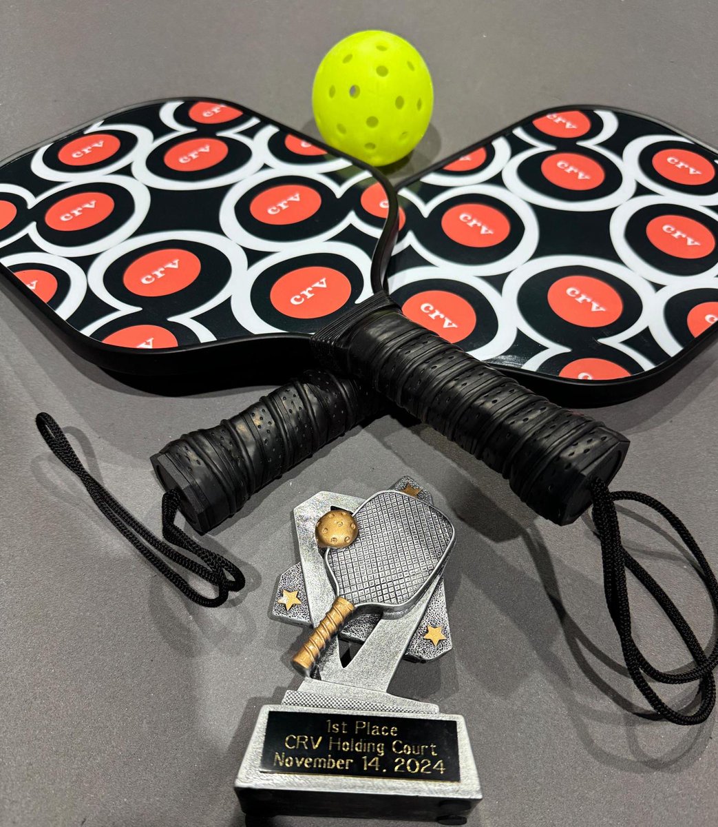 CRV's tweet photo. CRV has been serving top notch founders since 1970. Today entrepreneurs and players of all levels joined our investors @verorellana02 and Matan Lamdan to hit the court during our second annual pickleball tournament. #CRVHoldingCourt https://t.co/LtiFkEBrGq