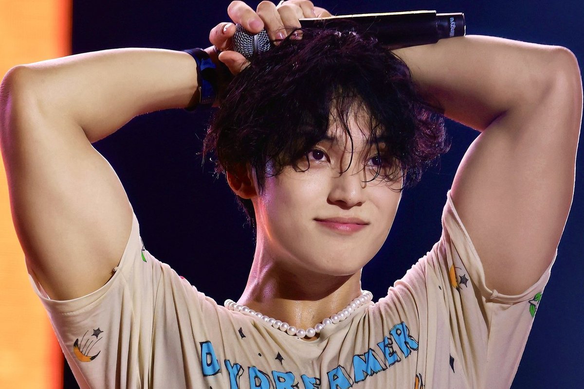 suho_jinyoung's tweet image. i just love it when kim mingyu: