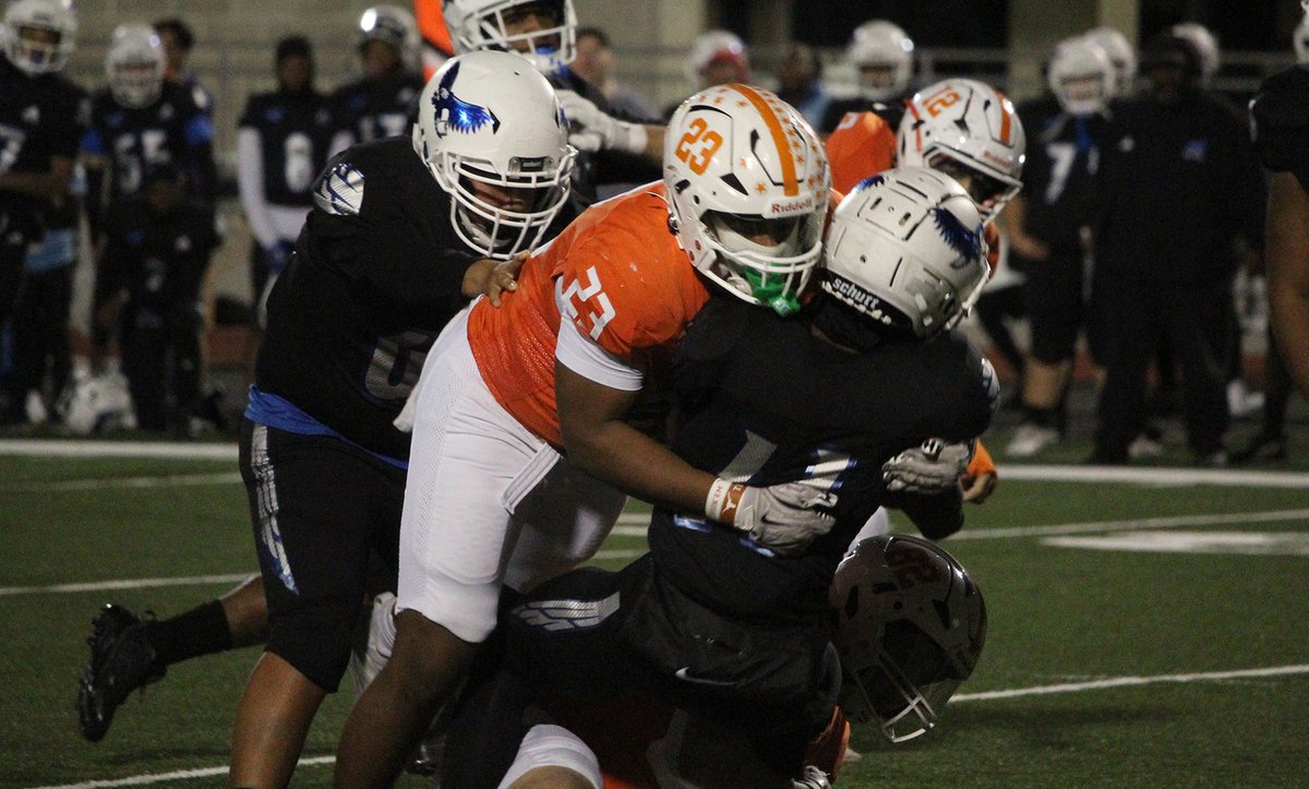 STORY: Fresh off its first unbeaten regular season since 2015, top-ranked <a href="/RecruitCelinaFB/">Celina Bobcat Football Recruiting</a> didn't miss a beat to begin the playoffs on Thursday -- posting a 75-0 shutout of Wilmer-Hutchins in the bi-district round.
starlocalmedia.com/celinarecord/s…
