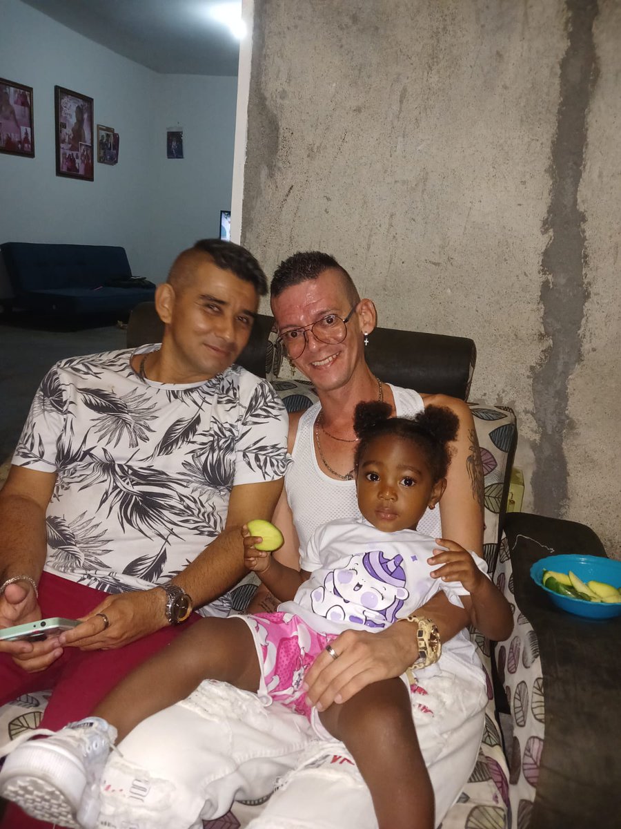 cuitijoseluis's tweet photo. Con mi pareja compartiendo un día en familia https://t.co/GVsdHFHkXf