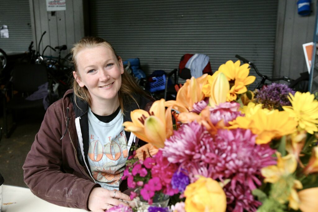 MLTnews's tweet photo. ‘I’m so thankful to have this place’: A one-stop hub for showers, food and clothes in Lynnwood https://t.co/AbVRtyXPl7 https://t.co/itYdP9dJKN