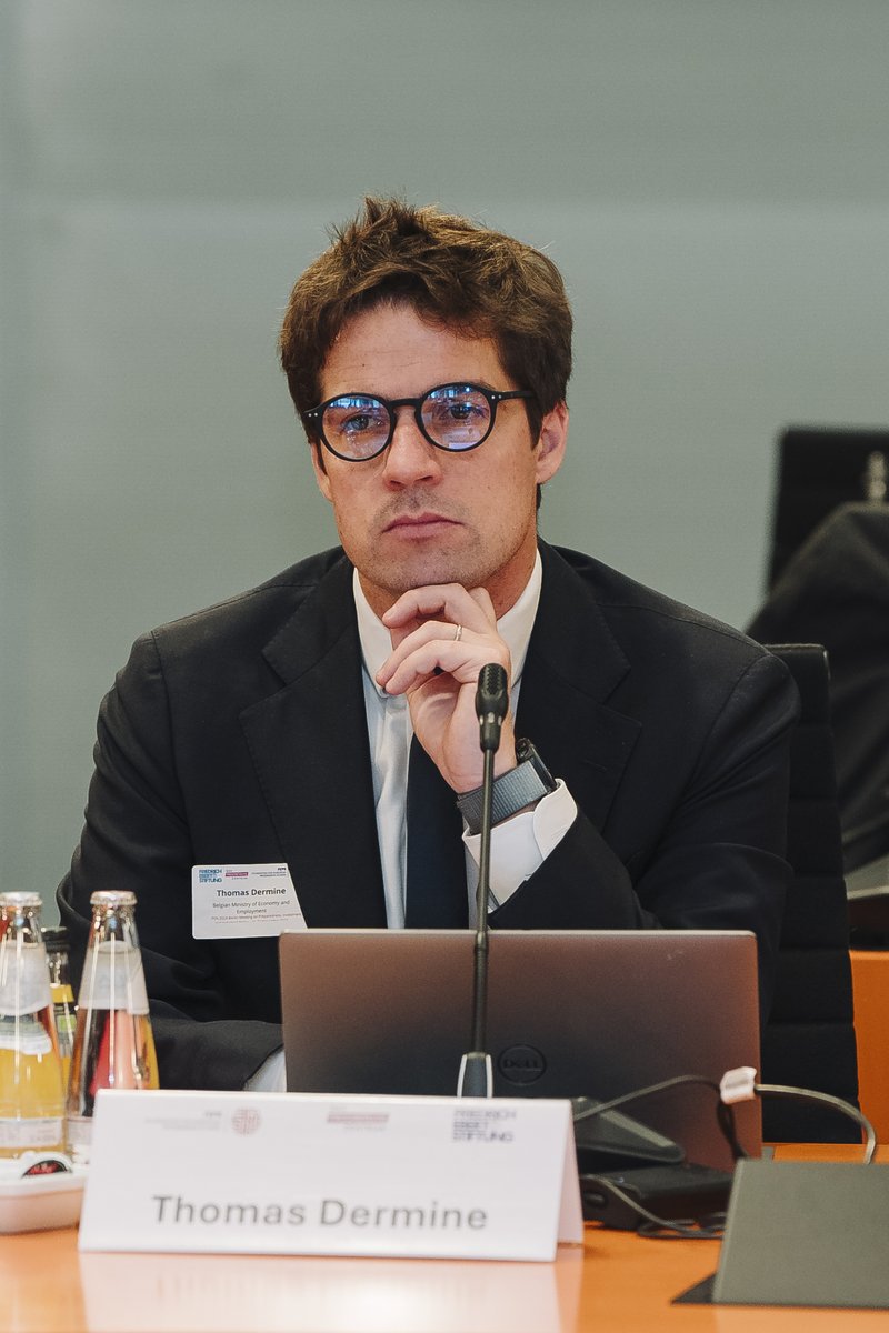 Europe’s economy is facing a series of challenges that are affecting growth, productivity, and innovation. 

With uncertainty stemming from the US election results and a new European Commission taking charge, the Progressive Economics Network (PEN) convenes in Berlin to discuss