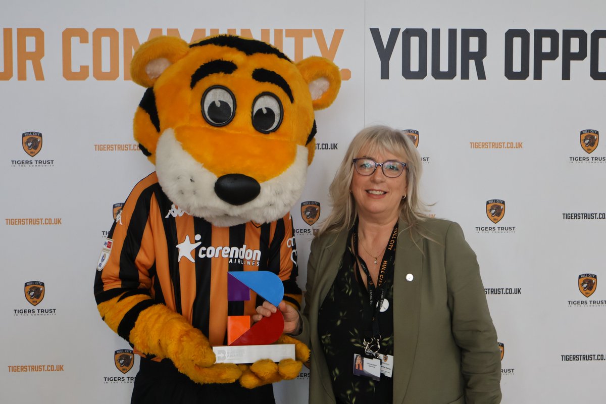 tigerstrust's tweet photo. Everyone came together as one to celebrate our award, with even Roary making an appearance! 🏆
#HEYBA
#MakingADifference
#hcafc
@HEYBizAwards https://t.co/E9i6hs8I7h