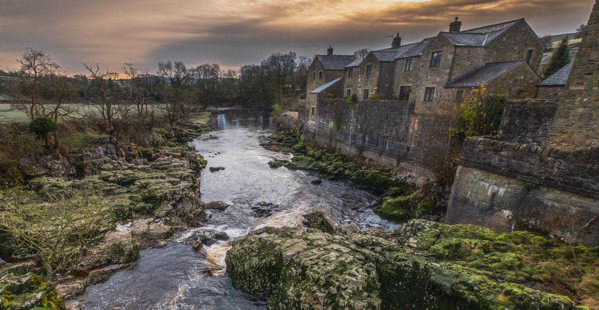 Linton Falls, Grassington. Perfect😊 #YorkshireDales #NorthYorkshire #getoutside #landscapephotography #fujifilm_xseries
