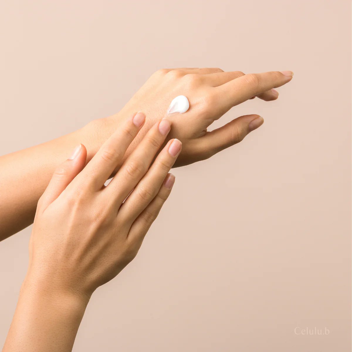 celulub's tweet image. Achieving Flawless Skin: Japanese Skincare and Bathing Secrets

Japanese skincare routines and bathing traditions hold the key to radiant, healthy skin. Rooted in cultural values of cleanliness and harmony with nature, these practices emphasize meticulous care and relaxation.…