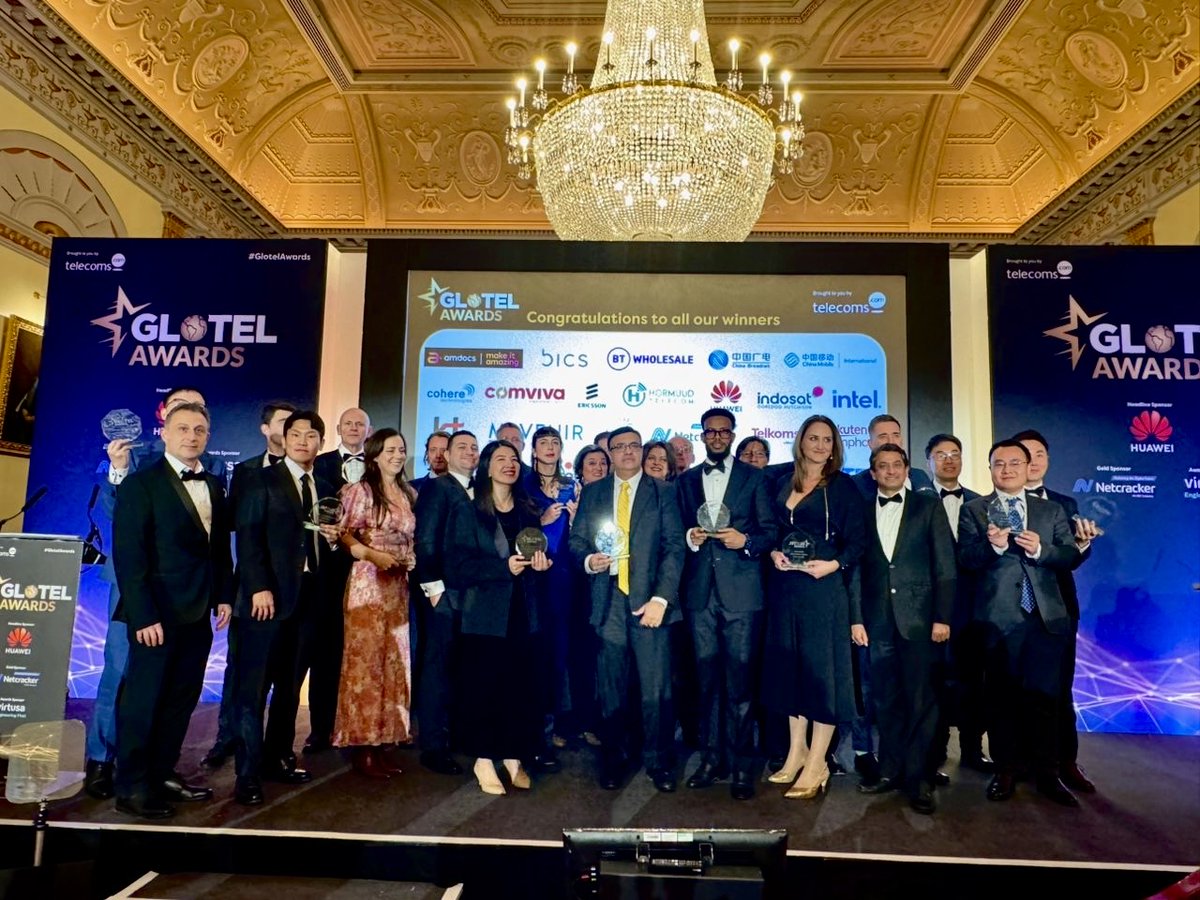 Hormuud's tweet image. We are proud to announce that Hormuud Telecom has won the "Connecting the Unconnected" award at the #GlotelAwards 2024 hosted by @telecoms 

For two decades, we’ve worked to bring Somalia closer – rebuilding networks, bringing internet to the most remote corners, and rolling out…