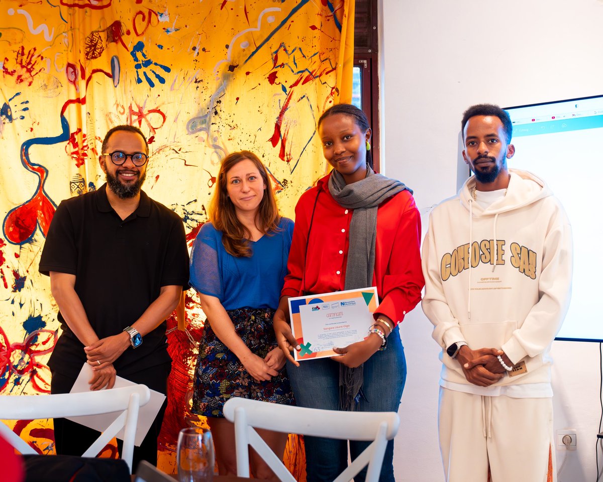 multimediahubRW's tweet image. Day 3 of the AI Trainings at @multimediahubRW with @IF_Rwanda wrapped up with practical exercises and certificates handed out by @malikshaffy , Aude &amp;amp; @6ixtythre3 . Congrats to all participants! 🤖✨ @ambafrancerwa #createwithkmh #novembrenumérique #AIInCreativity