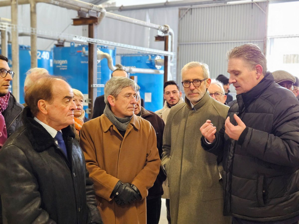 #Inauguration

A l'occasion de l'inauguration du centre de production d’hydrogène, d’essais et de formation de <a href="/HaffnerEnergy/">Haffner Energy</a> à #Marolles le préfet Henri Prévost annonce l'octroi d'une subention de 4⃣0⃣0⃣0⃣0⃣0⃣ € au tire du Fonds vert - volet Territoires d’industrie 
en