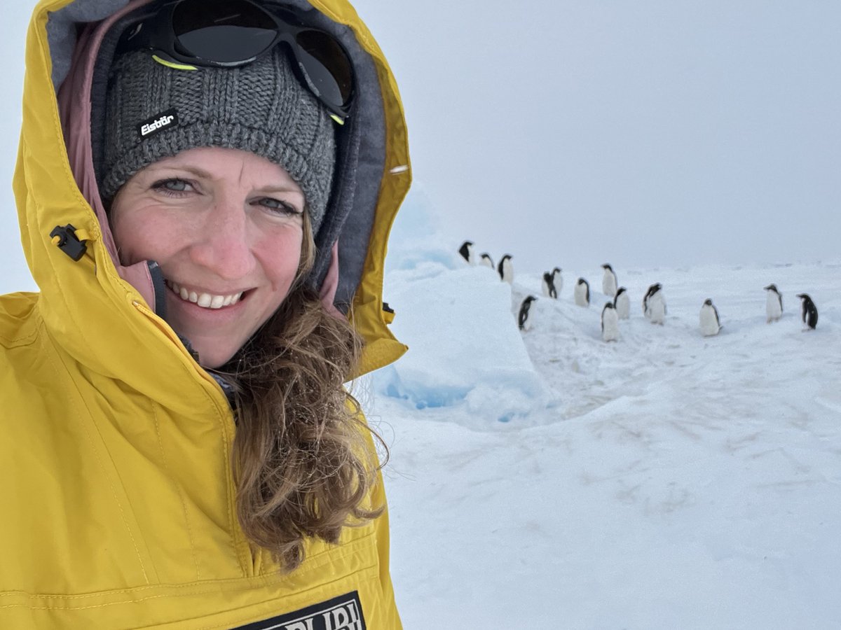 CEN Uni Hamburg @cenunihh.bsky.social (@cenunihh) on Twitter photo At age 18, Stefanie Arndt saw a poster on polar meteorology at <a href="/unihh/">Universität Hamburg</a> - her dream of travelling to the Antarctic was born. She now travels there regularly for CEN & the Alfred Wegener Institute to study sea ice growth & the role of snow in the Weddell Sea.
cen.uni-hamburg.de/en/about-cen/n… At age 18, Stefanie Arndt saw a poster on polar meteorology at <a href="/unihh/">Universität Hamburg</a> - her dream of travelling to the Antarctic was born. She now travels there regularly for CEN & the Alfred Wegener Institute to study sea ice growth & the role of snow in the Weddell Sea.
cen.uni-hamburg.de/en/about-cen/n…